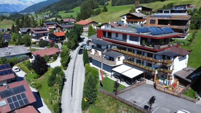 Hotel Bergkranz Mieders Exteriör bild